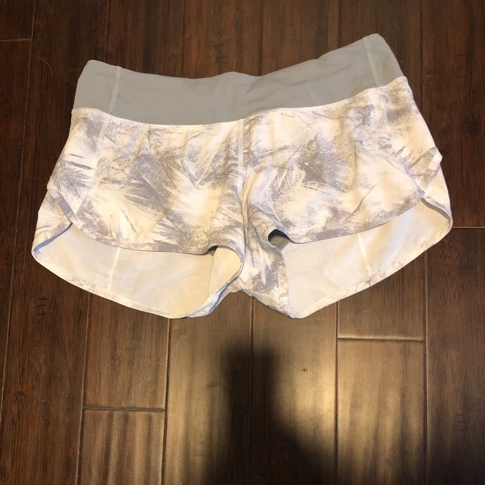 Lululemon Speed Shorts size 6